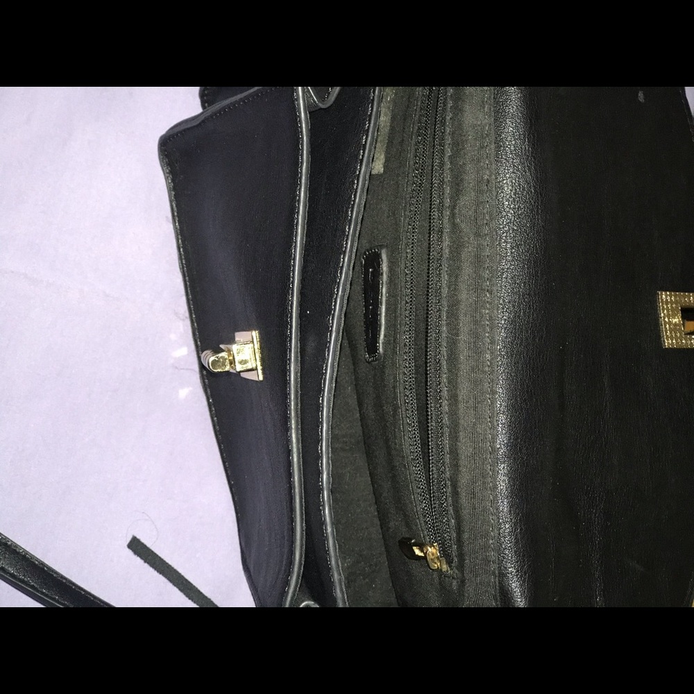 Purses - Picture 4 of 5